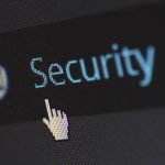Comment l’IA dans les plateformes de paie révolutionne la prévention des paiements en double