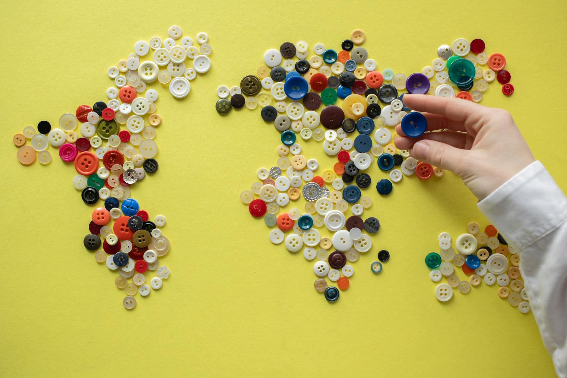 Le Monde en Mutation : Entre Résilience Économique et Réalignements Sociétaux